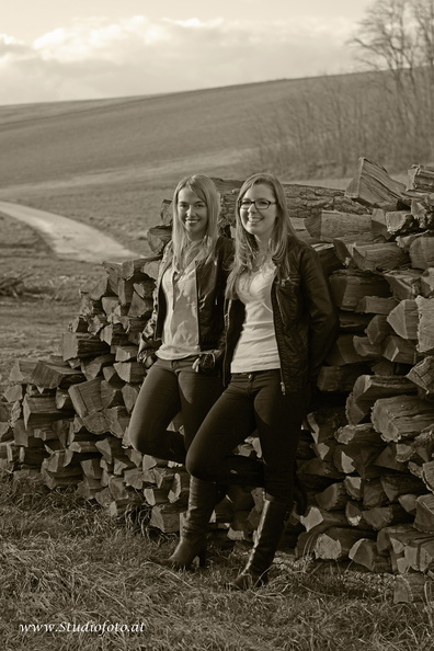 Portrait-Outdoor-Sepia